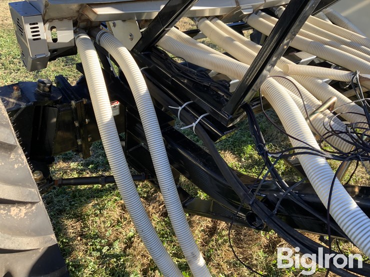 2022-montag-gen1-12r9t-9-ton-dry-fertilizer-cart-image-20