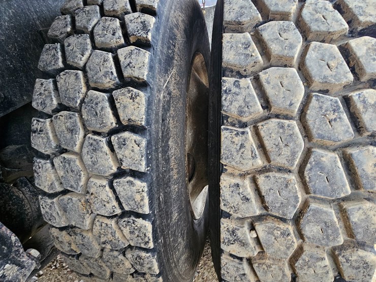 freightliner-122sd-image-104