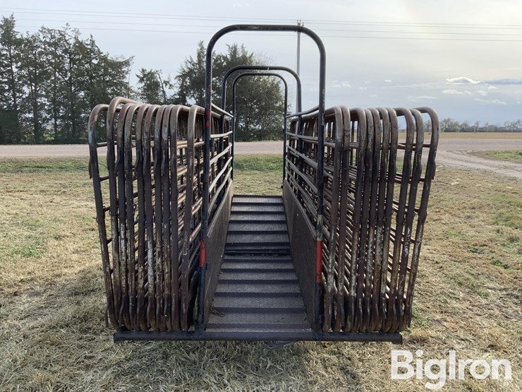 winkel-chute-&-panel-trailer-image-6