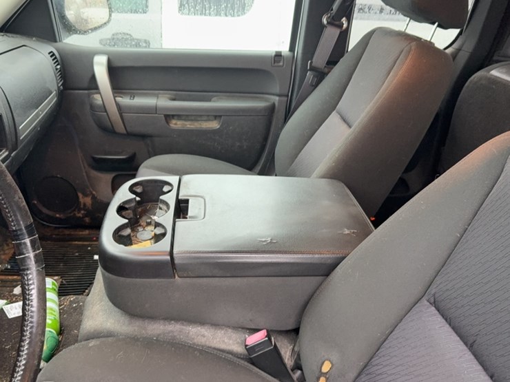 #3017-•-2013-chevy-silverado-z71-pickup-truck-image-19