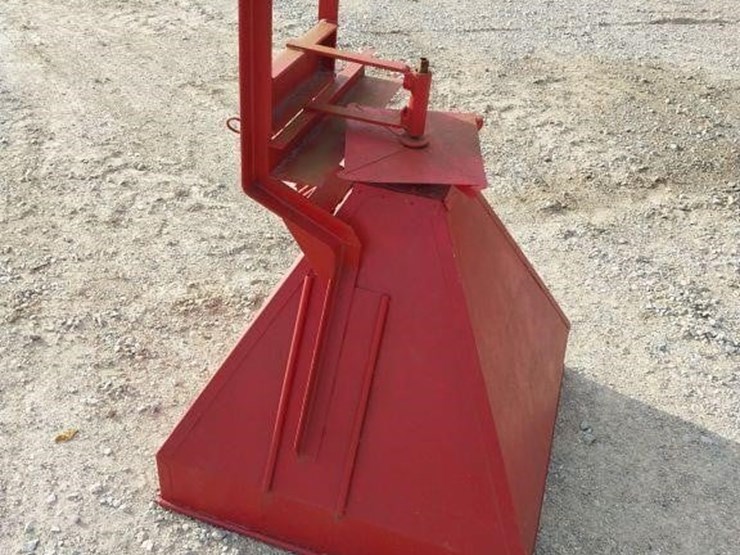 international-m-image-3