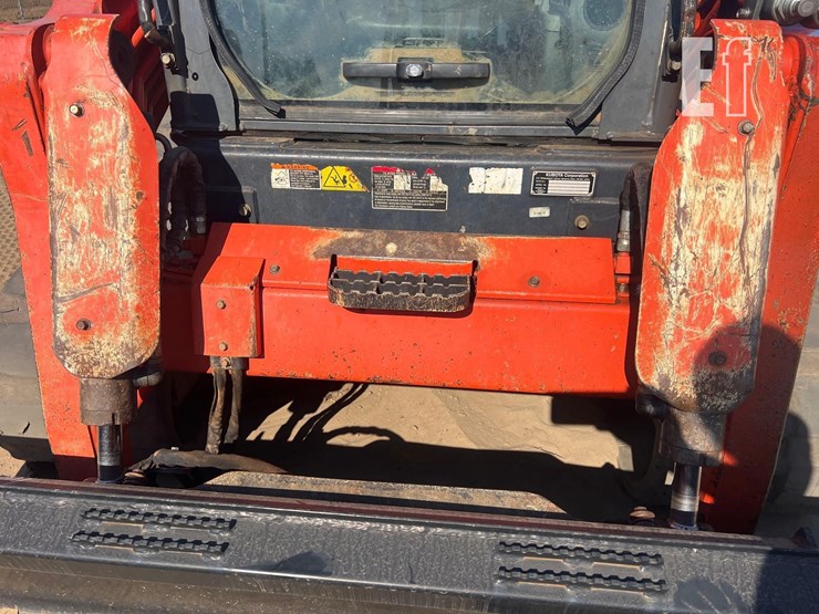 2013-kubota-svl90-2-image-9