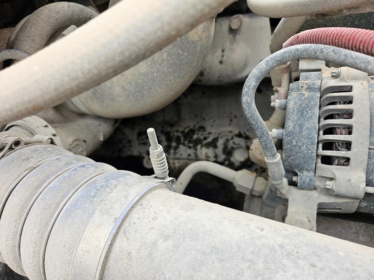 freightliner-columbia-120-image-69