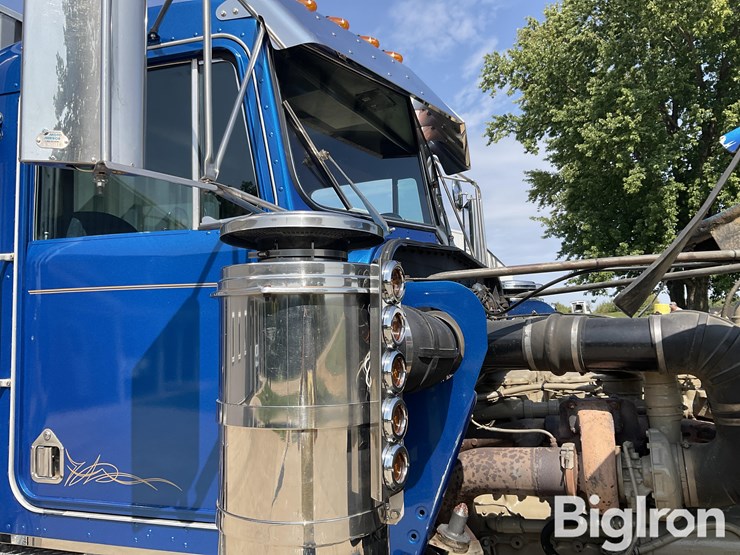 kenworth-w900-image-11