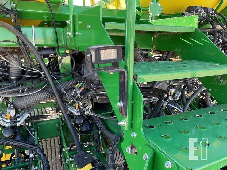 john-deere-db60-image-15
