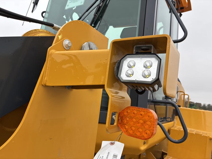 john-deere-624-image-49