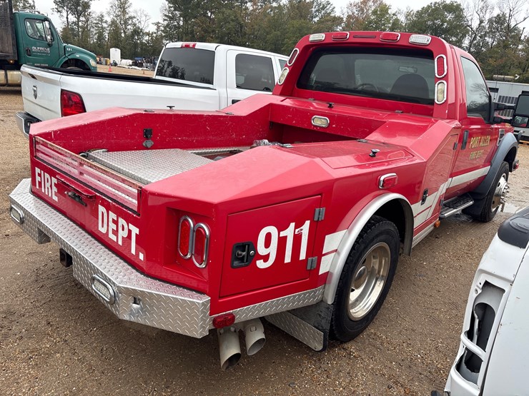 ford-f550-xl-image-3