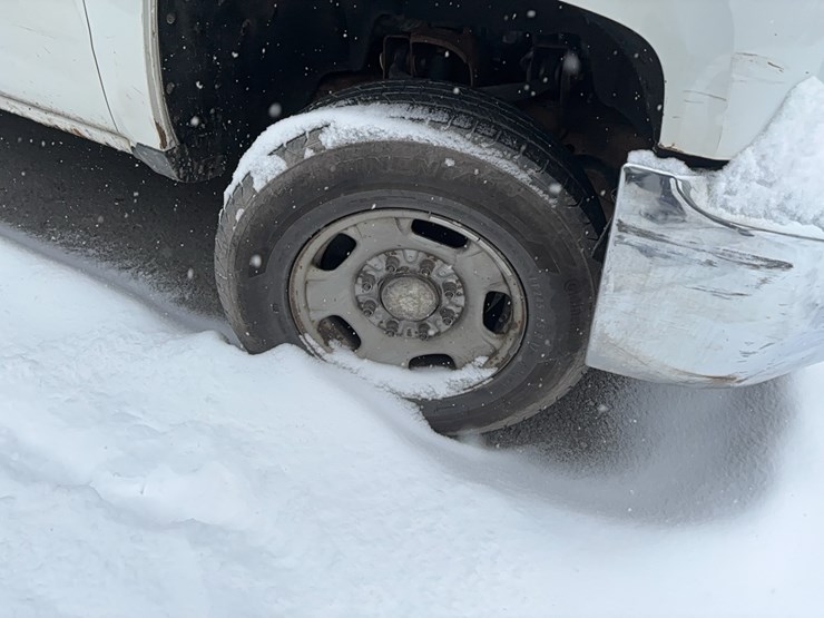 2016-chevrolet-2500hd-image-19