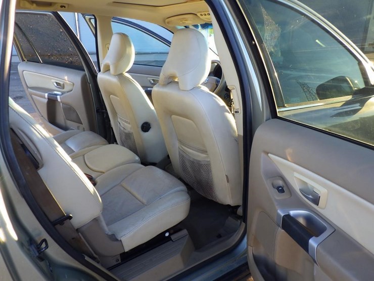 2008-volvo-xc90-image-8