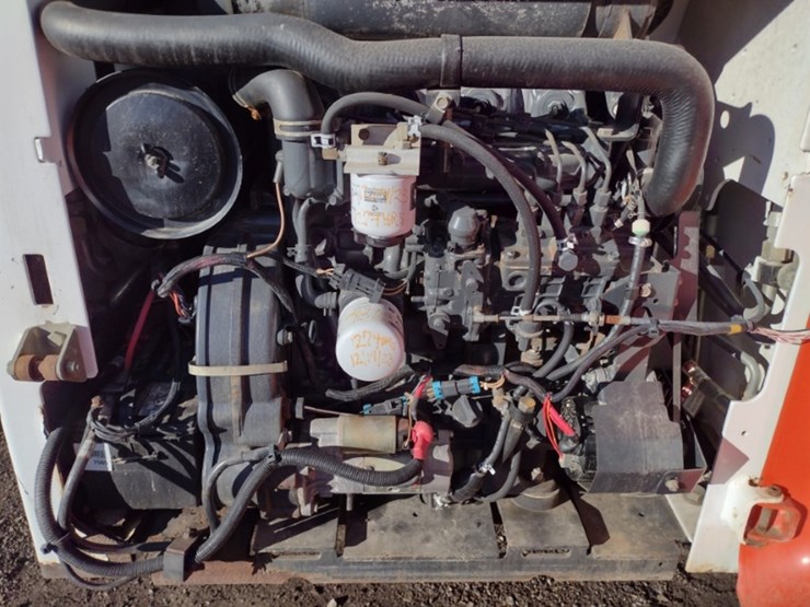 bobcat-s220-image-22