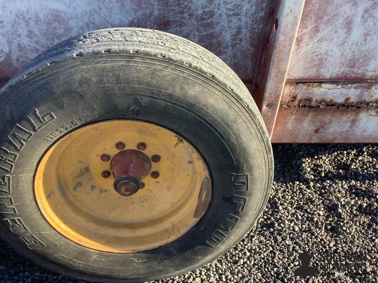 new-holland-195-image-14