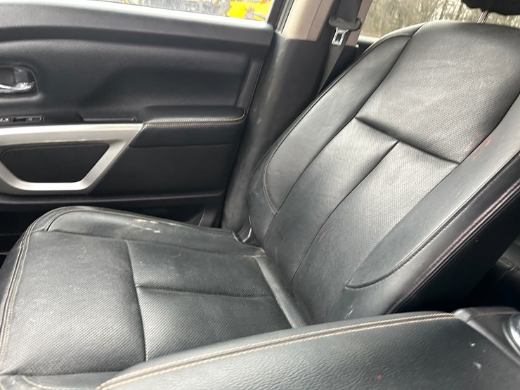 2019-nissan-titan-image-35