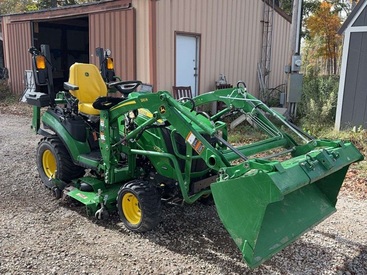 2023-john-deere-1025r-image-3