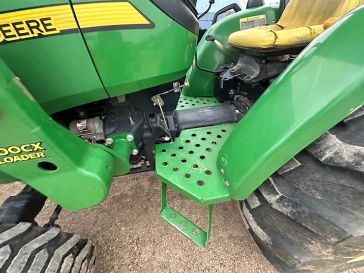 john-deere-4105-image-18