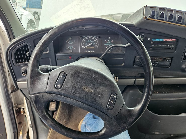#21244-•-1996-ford-econoline-shuttle-bus-(non-runner)-image-23