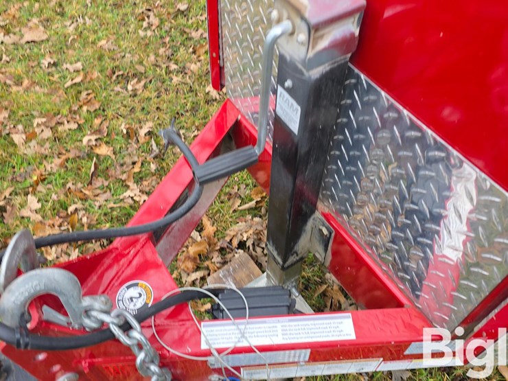 2013-thunder-creek-equipment-adt750-image-12