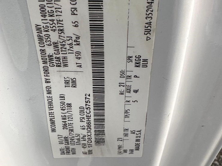 2017-ford-f350-xl-image-25