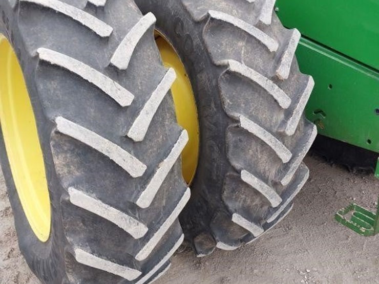 john-deere-8570-image-10