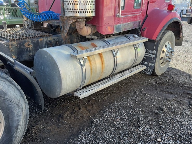 2008-kenworth-t800-image-7