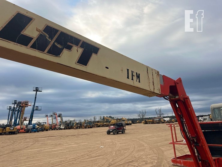 2000-jlg-800a-image-25