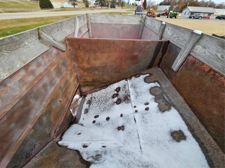 m&w-little-red-wagon-image-14