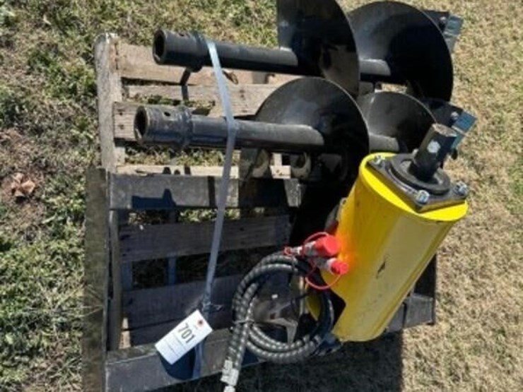 skid-steer-hydraulic-auger-image-1