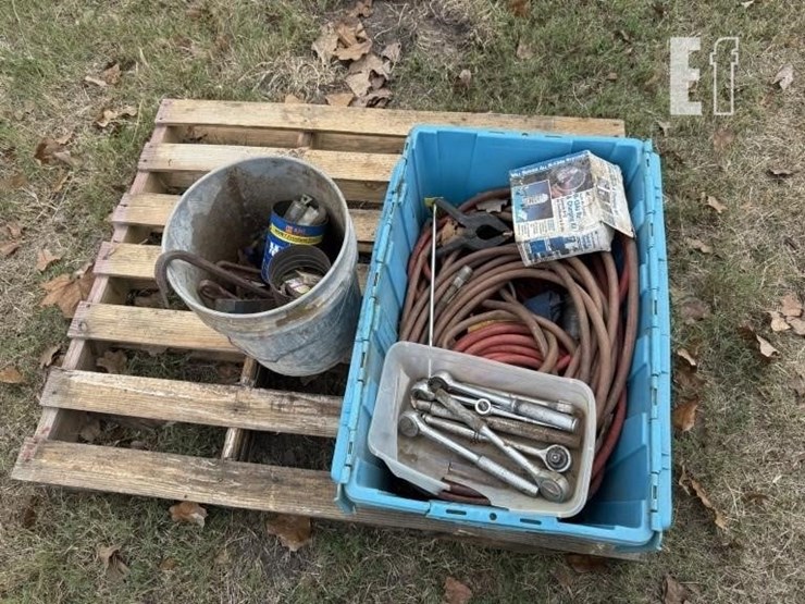 air-hoses-&-ratchet-drivers-&-hand-tools-image-1