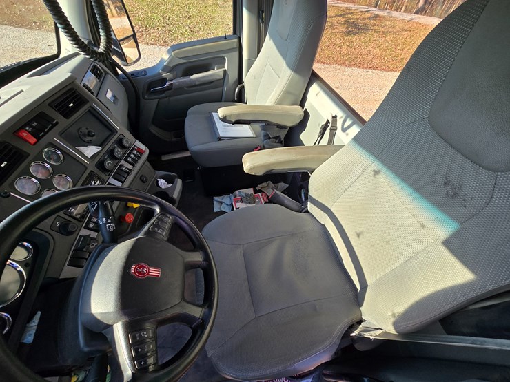 kenworth-t880-image-85