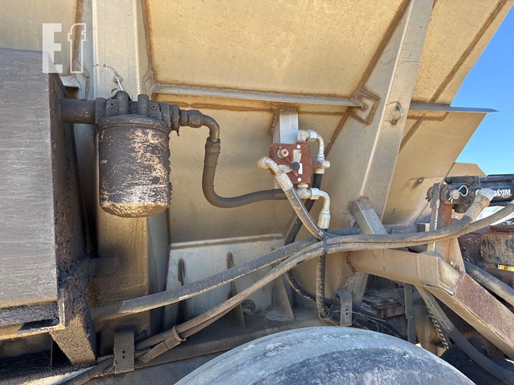 1992-dfi-pull-spreader-image-13