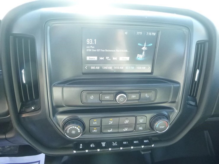 chevrolet-silverado-5500hd-image-13