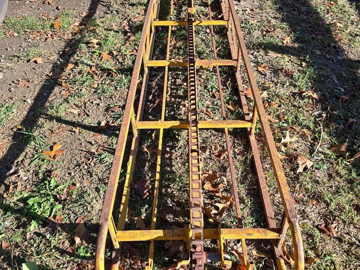 electro-hay-elevator-with-motor-image-2