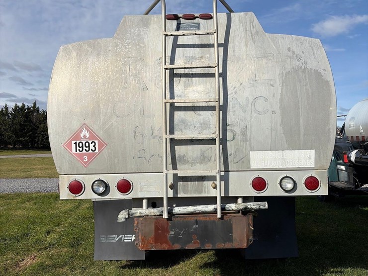 international-s1900-image-4