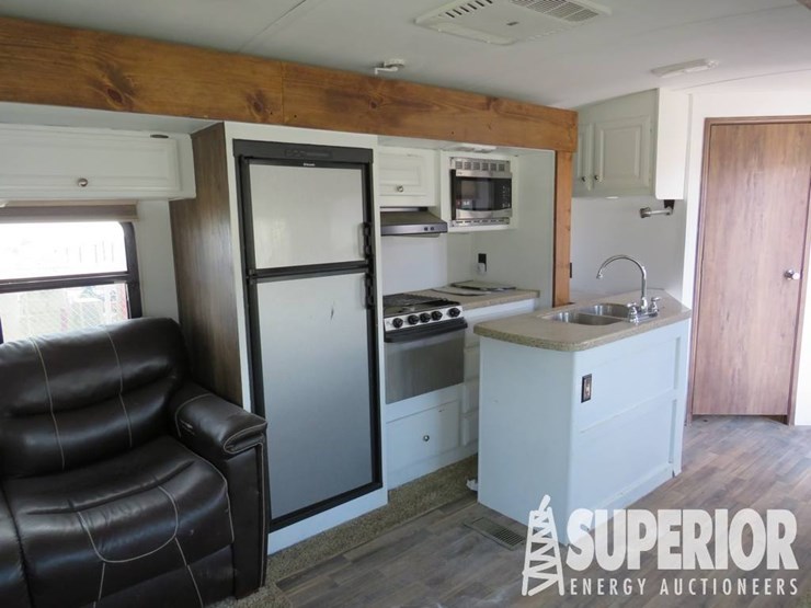 (x)-(5-80)-2016-keystone-cougar-x-lite-33res-33'l...-image-6