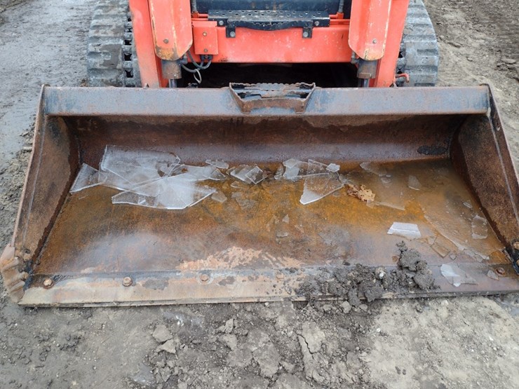 kubota-svl97-2-image-17