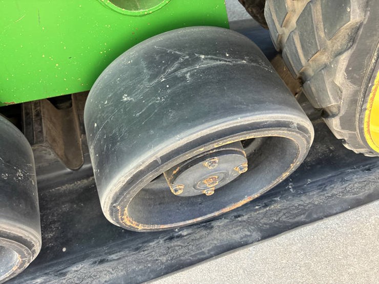 john-deere-9300t-image-43