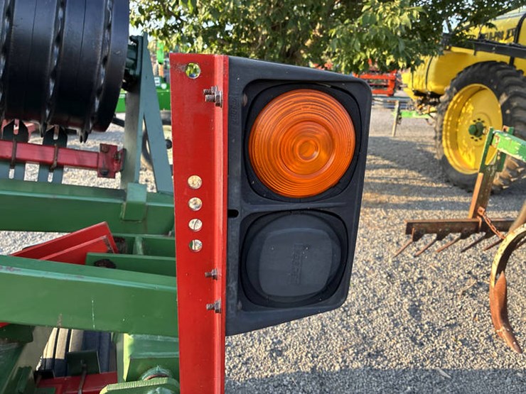 2002-brillion-x108-image-13