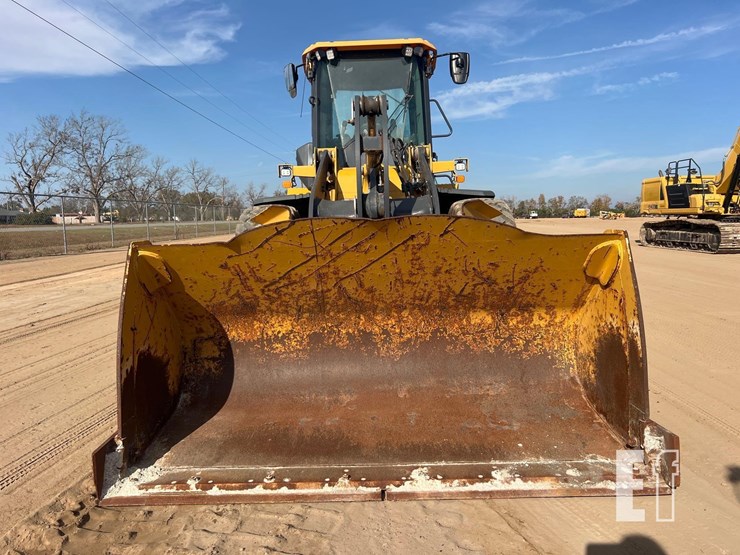 2020-deere-444l-image-7