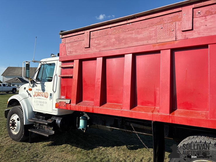 international-4900-image-9