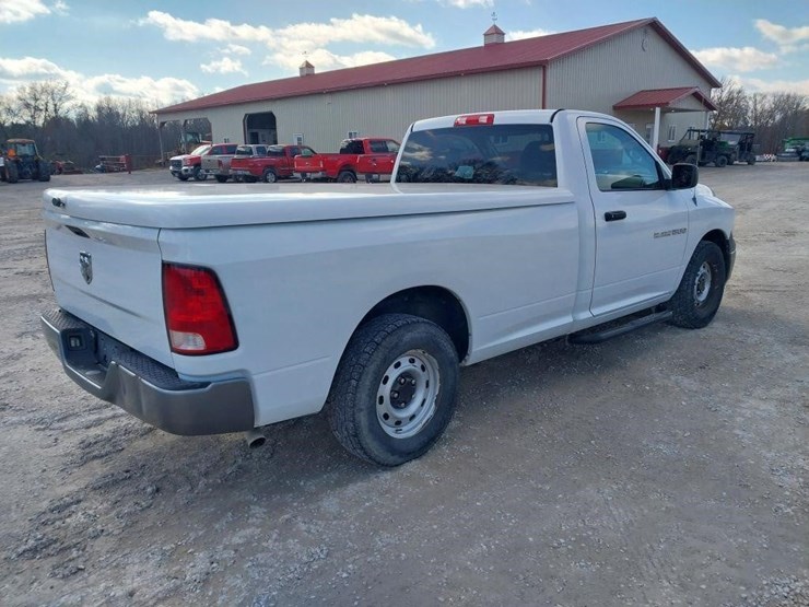 2011-dodge-1500-image-5