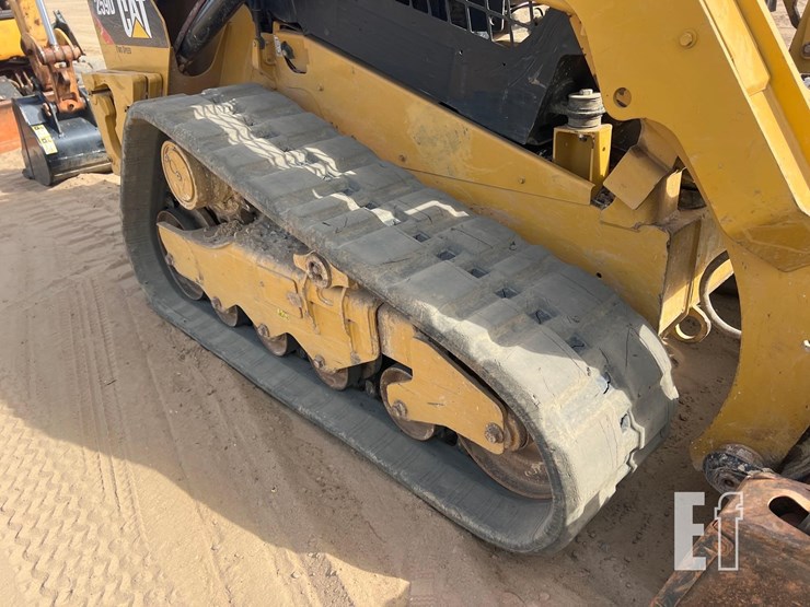 2019-caterpillar-259d-image-13