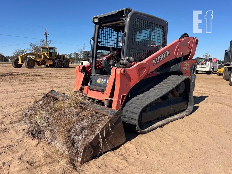 2019-kubota-svl95-2s-image-8