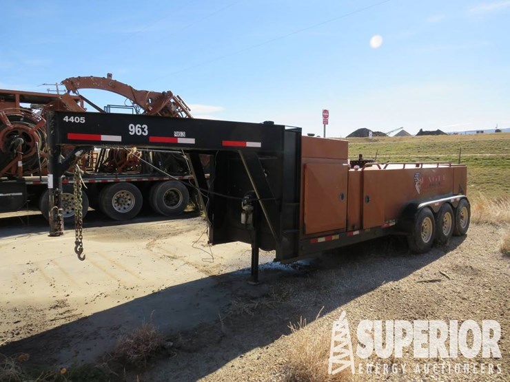 (x)-(5-31)-2012-ldj-gn990-fuel-/-lube-3-axle-goos...-image-2