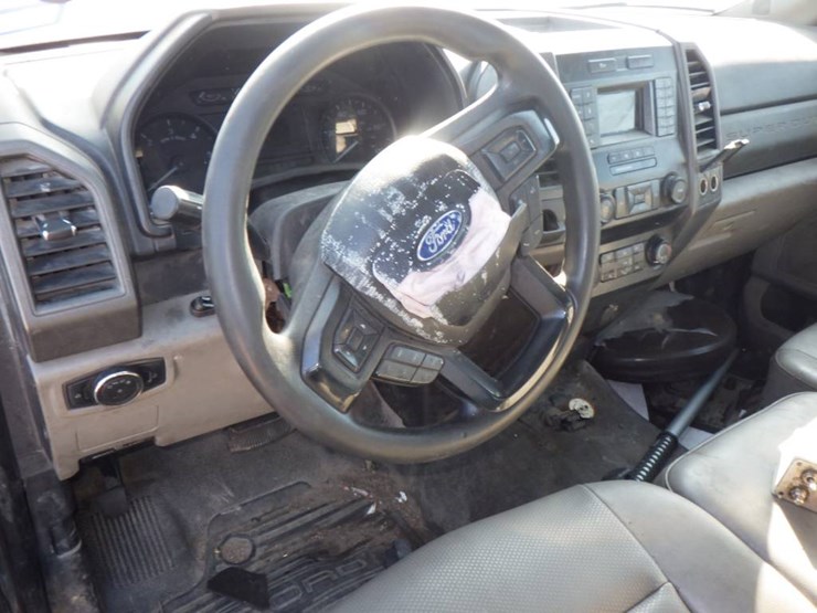 ford-f450-xl-image-15