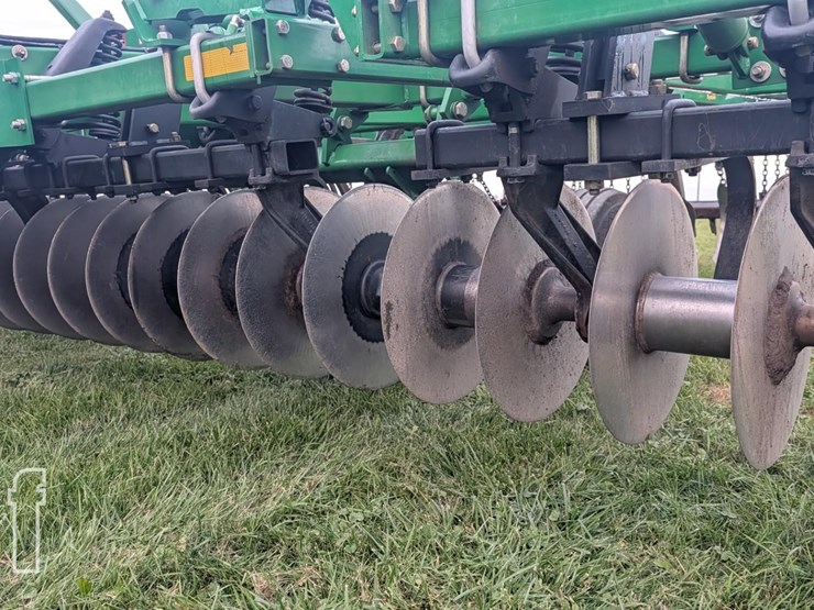 john-deere-714-image-11