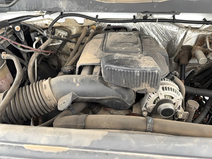 2016-chevrolet-2500hd-image-17