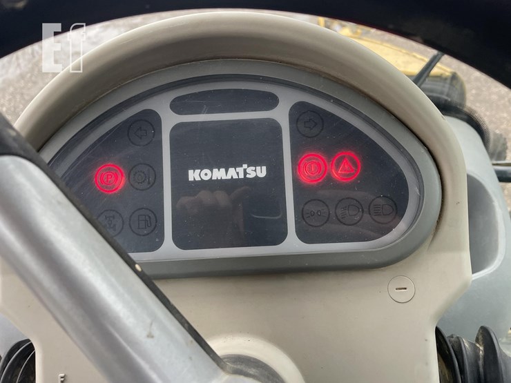 2007-komatsu-wb146-5-image-9