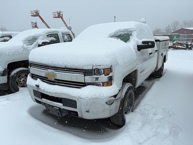 2016-chevrolet-2500hd-image-1
