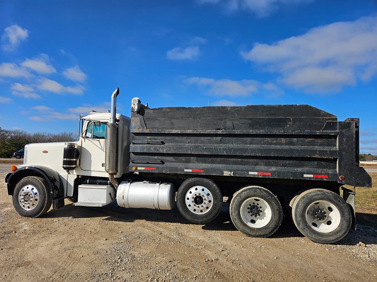 peterbilt-379-image-9