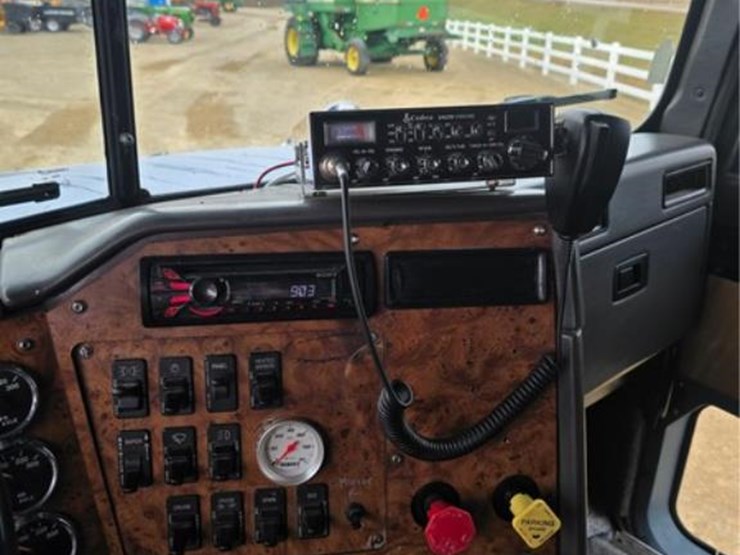 international-9400-image-31