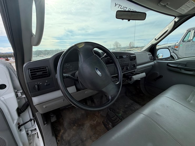 2006-ford-f250-xl-image-15